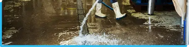 warehouse-cleaning-services-in-buffalo-ny-our-warehouse-cleaning-approach-section-img.webp